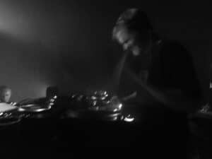 Sesiones DJ Deep Techno - 404Error - Deep Techno, pure vinyl DJ en Madrid