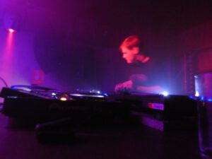 Deep Techno - 404Error, DJ de vinilo en Madrid